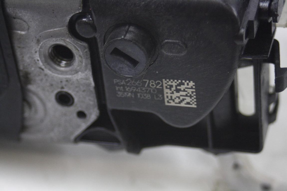 CENTRALNO ZAKLEPANJE PREDNIH LEVIH VRAT OEM N. 9826678280 ORIGINAL REZERVNI DEL CITROEN C3 AIRCROSS (DAL 2017)BENZINA LETNIK 2020