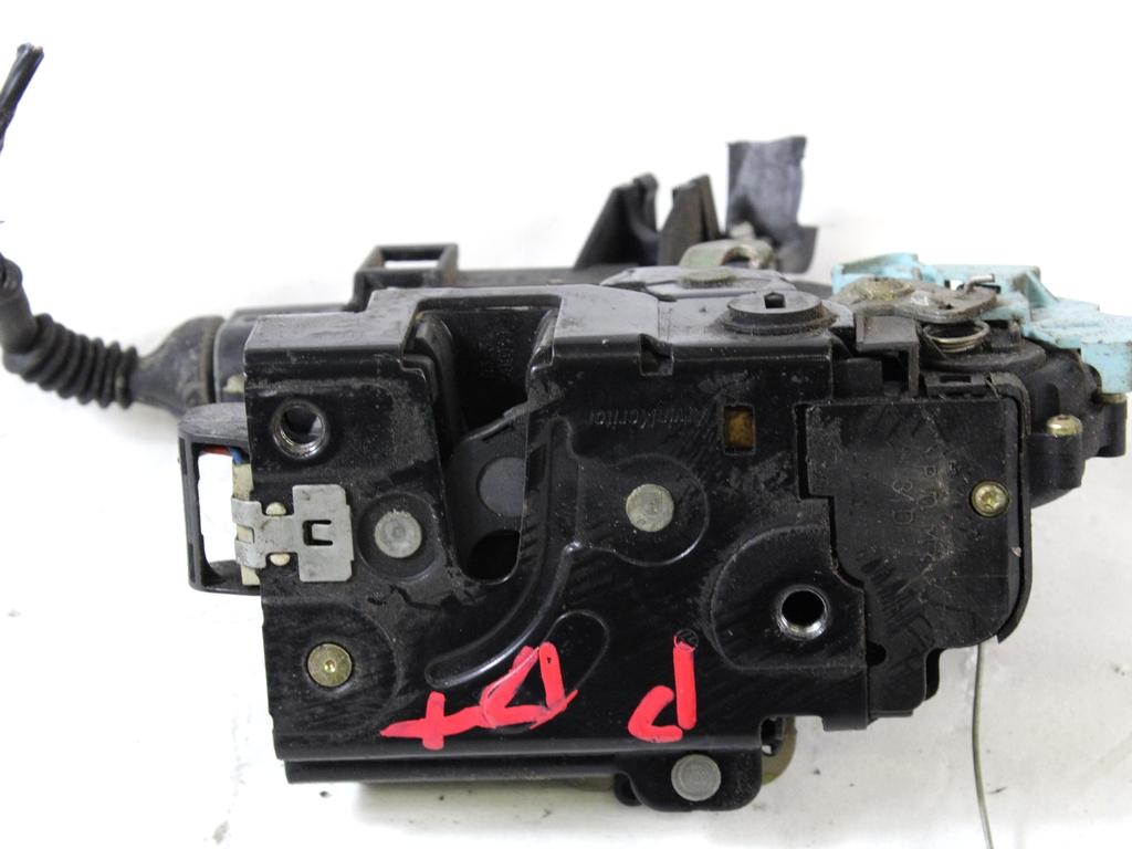 CENTRALNO ZAKLEPANJE ZADNJIH DESNIH VRAT OEM N. 7L0839016 ORIGINAL REZERVNI DEL VOLKSWAGEN TOUAREG 7LA 7L6 7L7 MK1 (2002 - 2007)DIESEL LETNIK 2004