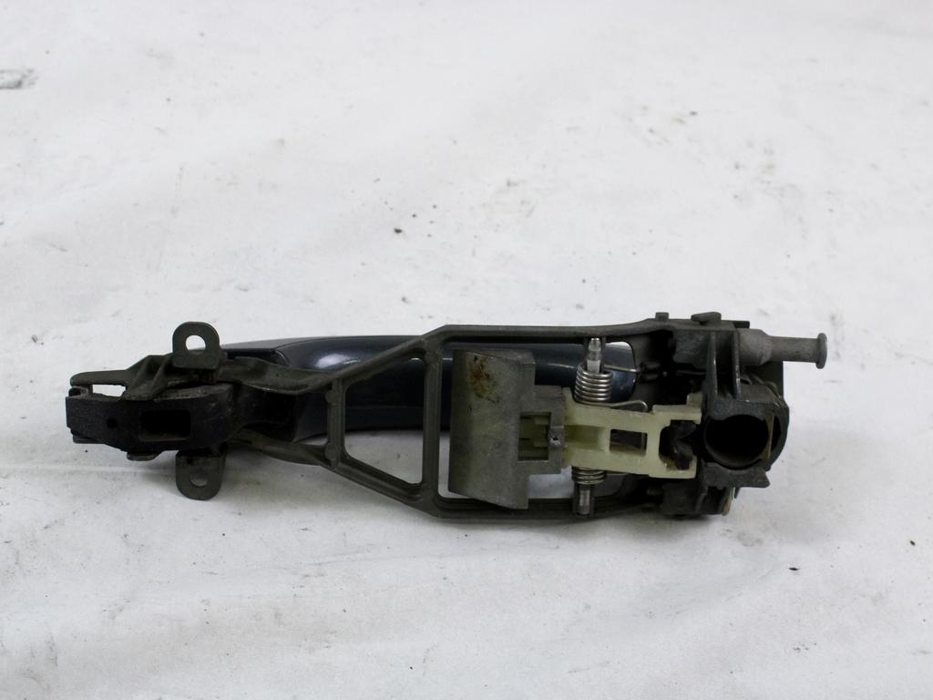 ZUNANJA KLJUKA ZADNJA DESNA VRATA OEM N. 7L6837205CGRU ORIGINAL REZERVNI DEL VOLKSWAGEN TOUAREG 7LA 7L6 7L7 MK1 (2002 - 2007)DIESEL LETNIK 2004