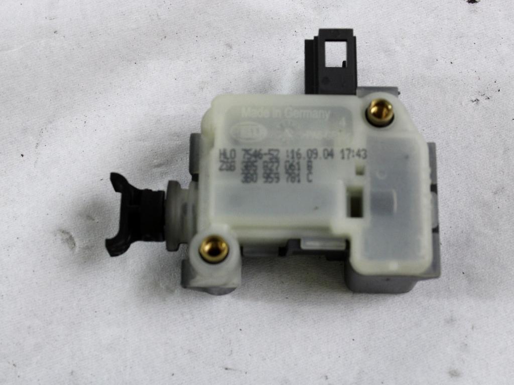 ZAKLEPANJE PRTLJA?NIH VRAT  OEM N. 3B0959781C ORIGINAL REZERVNI DEL VOLKSWAGEN TOUAREG 7LA 7L6 7L7 MK1 (2002 - 2007)DIESEL LETNIK 2004