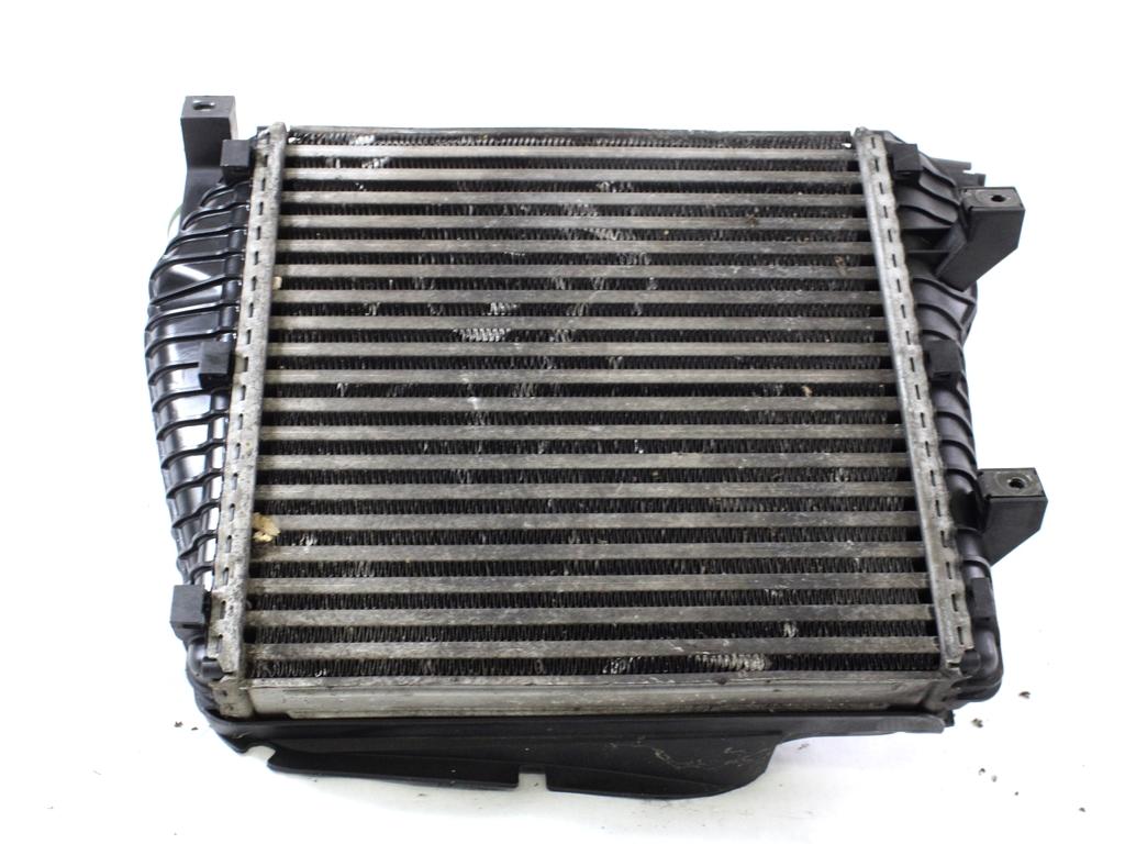 HLADILNIK INTERCOOLER OEM N. 7L0145803A ORIGINAL REZERVNI DEL VOLKSWAGEN TOUAREG 7LA 7L6 7L7 MK1 (2002 - 2007)DIESEL LETNIK 2004