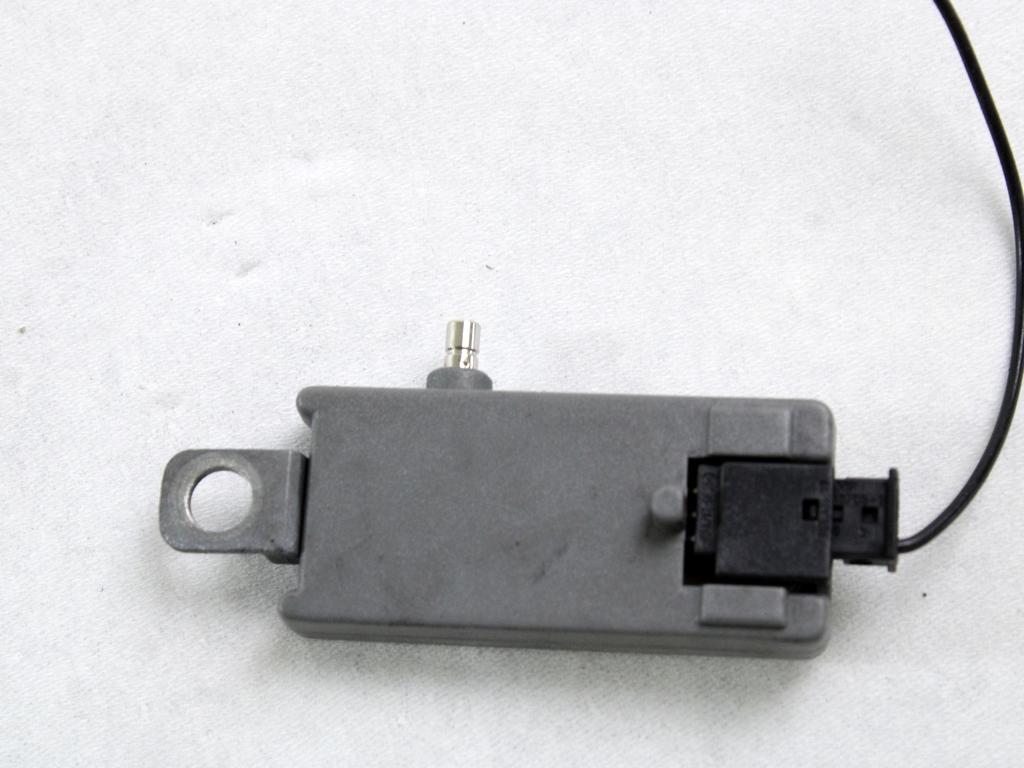 OJACEVALEC / ANTENA OEM N. 7L6035577P ORIGINAL REZERVNI DEL VOLKSWAGEN TOUAREG 7LA 7L6 7L7 MK1 (2002 - 2007)DIESEL LETNIK 2004