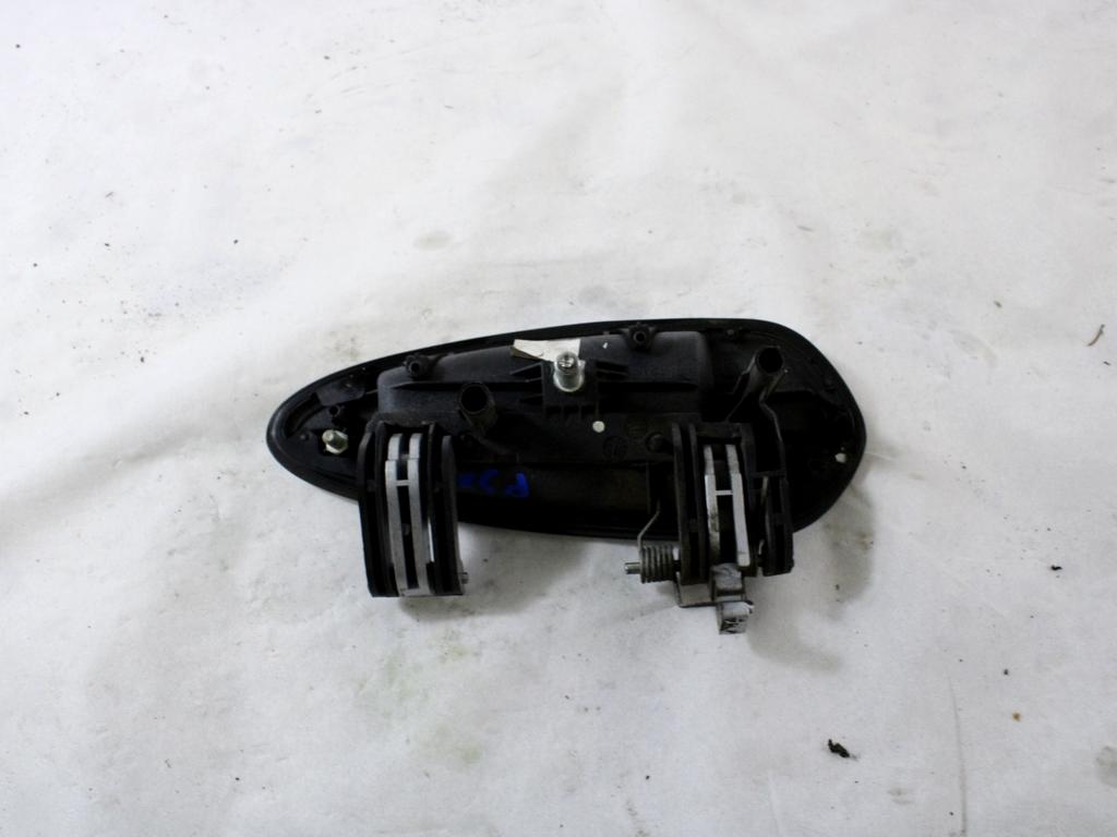 ZUNANJA KLJUKA ZADNJA LEVA VRATA OEM N. 735471439 ORIGINAL REZERVNI DEL FIAT PUNTO EVO 199 (2009 - 2012)  BENZINA LETNIK 2011