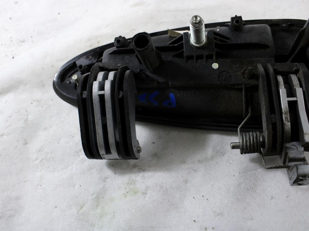 ZUNANJA KLJUKA ZADNJA LEVA VRATA OEM N. 735471439 ORIGINAL REZERVNI DEL FIAT PUNTO EVO 199 (2009 - 2012)  BENZINA LETNIK 2011