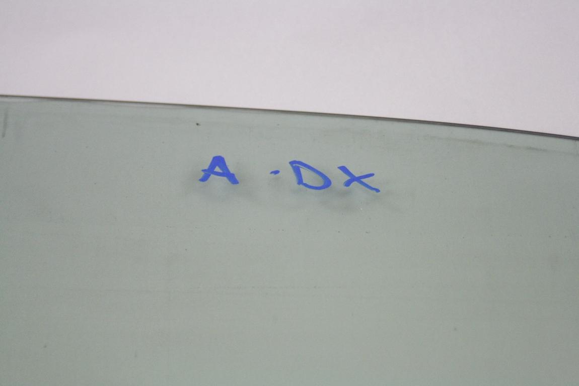 STEKLO SPREDNJIH DESNIH VRAT OEM N. 9806252780 ORIGINAL REZERVNI DEL PEUGEOT PARTNER/RANCH MK1 R (2002-2008)DIESEL LETNIK 2008