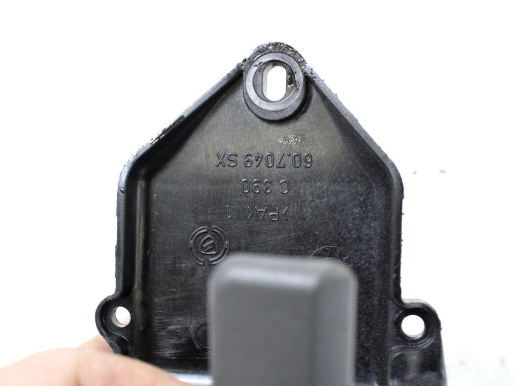 NOTRANJA KLJUKA  OEM N. 71732852 ORIGINAL REZERVNI DEL FIAT PANDA 169 R (2009 - 2011) BENZINA LETNIK 2012