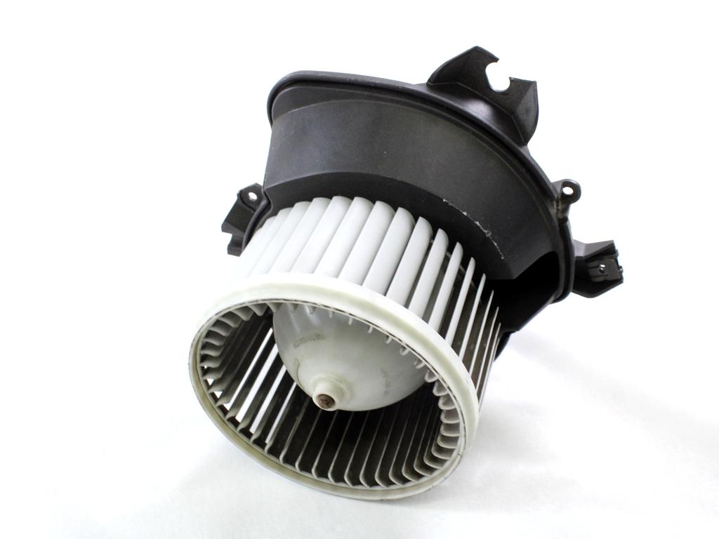 VENTILATOR  KABINE  OEM N. 77364956 ORIGINAL REZERVNI DEL FIAT PUNTO 199 MK3 (2011 - 2017)BENZINA/METANO LETNIK 2014