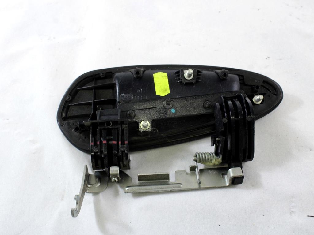 ZUNANJA KLJUKA SPREDNJA DESNA VRATA OEM N. 735499037 ORIGINAL REZERVNI DEL FIAT PUNTO 199 MK3 (2011 - 2017)BENZINA/METANO LETNIK 2014