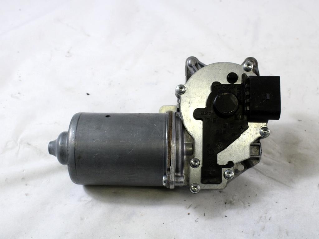 MOTORCEK PREDNJIH BRISALCEV OEM N. 77363952 ORIGINAL REZERVNI DEL FIAT PUNTO 199 MK3 (2011 - 2017)BENZINA/METANO LETNIK 2014