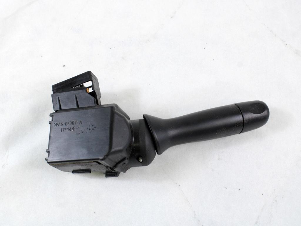 OBVOLANSKO STIKALO OEM N. 846520D030 ORIGINAL REZERVNI DEL TOYOTA YARIS P9 MK2 (01/2006 - 2009) BENZINA LETNIK 2008