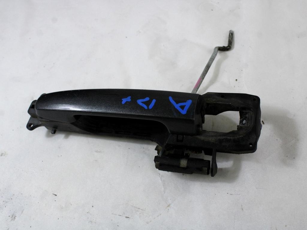 ZUNANJA KLJUKA SPREDNJA DESNA VRATA OEM N. 692110D901 ORIGINAL REZERVNI DEL TOYOTA YARIS P9 MK2 (01/2006 - 2009) BENZINA LETNIK 2008