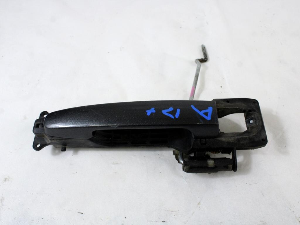 ZUNANJA KLJUKA SPREDNJA DESNA VRATA OEM N. 692110D901 ORIGINAL REZERVNI DEL TOYOTA YARIS P9 MK2 (01/2006 - 2009) BENZINA LETNIK 2008