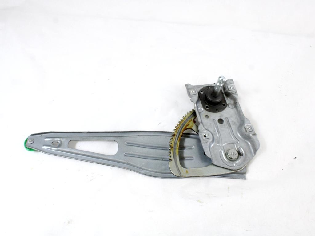 ROCNI SISTEM ZA DVIGOVANJE ZADNJEGA STEKLA  OEM N. 6983002240 ORIGINAL REZERVNI DEL TOYOTA YARIS P9 MK2 (01/2006 - 2009) BENZINA LETNIK 2008