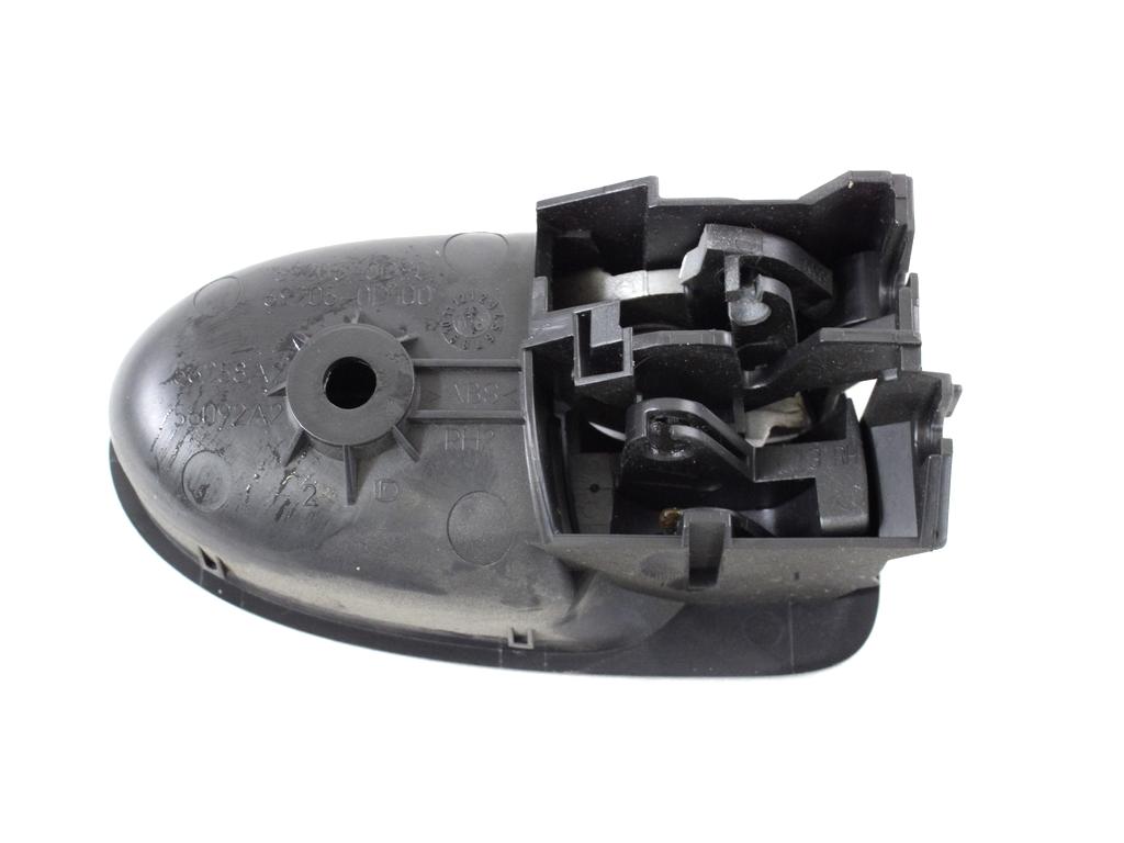 NOTRANJA KLJUKA  OEM N. 69205-0D100 ORIGINAL REZERVNI DEL TOYOTA YARIS P9 MK2 (01/2006 - 2009) BENZINA LETNIK 2008