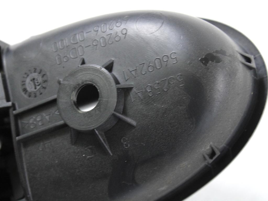 NOTRANJA KLJUKA  OEM N. 69206-0D100 ORIGINAL REZERVNI DEL TOYOTA YARIS P9 MK2 (01/2006 - 2009) BENZINA LETNIK 2008