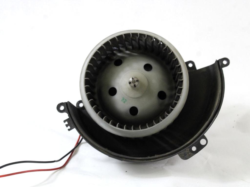 VENTILATOR  KABINE  OEM N. 52407543 ORIGINAL REZERVNI DEL OPEL ASTRA H A04 L48,L08,L35,L67 5P/3P/SW (2004 - 2007) DIESEL LETNIK 2005