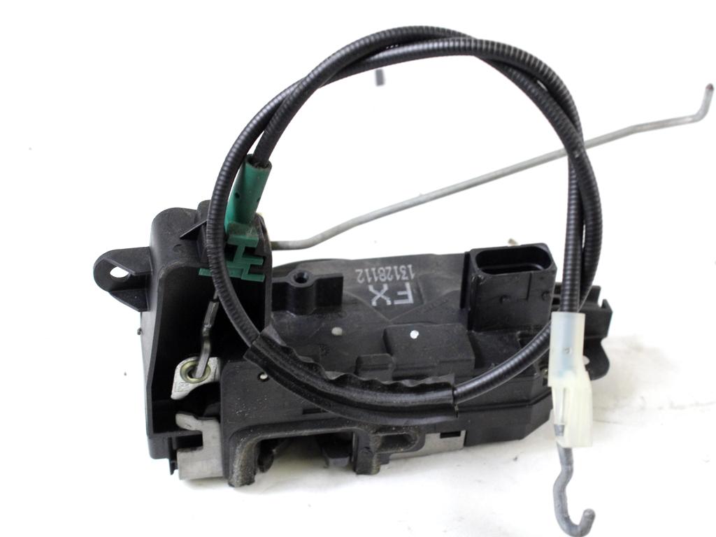 CENTRALNI ZAKLEP SPREDNJIH VRAT  OEM N. 13128112 ORIGINAL REZERVNI DEL OPEL ASTRA H A04 L48,L08,L35,L67 5P/3P/SW (2004 - 2007) DIESEL LETNIK 2005