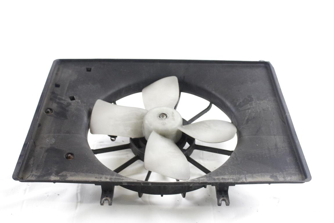 VENTILATOR HLADILNIKA OEM N. 16360B1091 ORIGINAL REZERVNI DEL DAIHATSU TERIOS J200 MK2 (2006 - 2017) BENZINA LETNIK 2009