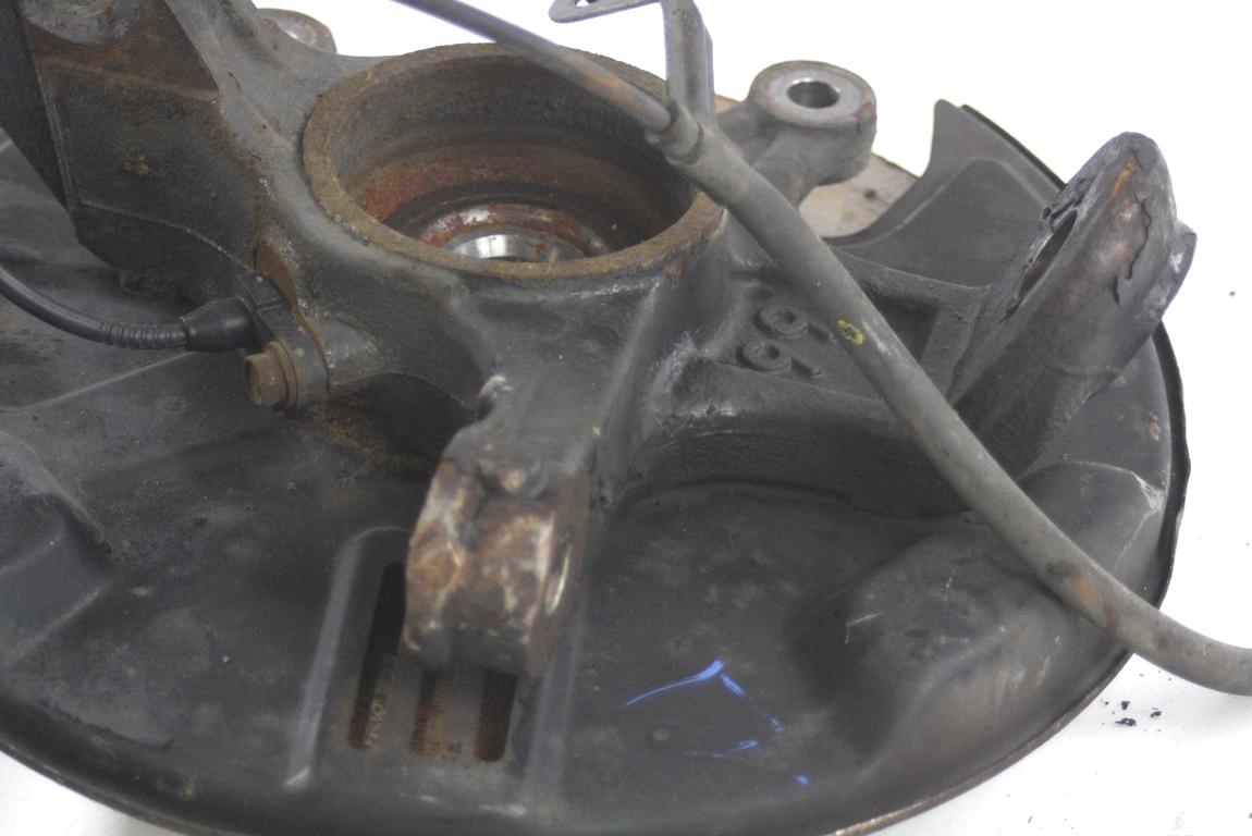 VRTLJIVI LEZAJ DESNO / PESTO KOLESA Z LEZAJEM SPREDAJ OEM N. 43211B0010 ORIGINAL REZERVNI DEL DAIHATSU TERIOS J200 MK2 (2006 - 2017) BENZINA LETNIK 2009