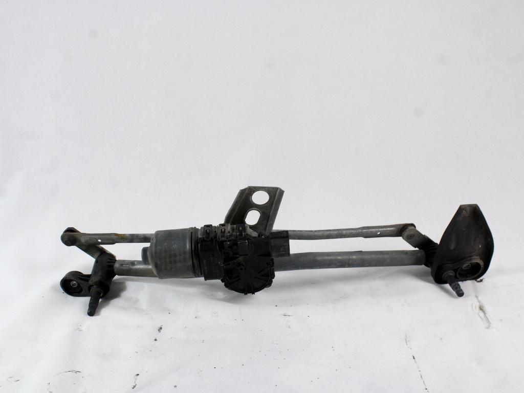 MOTORCEK PREDNJIH BRISALCEV OEM N. 13111211 ORIGINAL REZERVNI DEL OPEL ASTRA H A04 L48,L08,L35,L67 5P/3P/SW (2004 - 2007) DIESEL LETNIK 2005