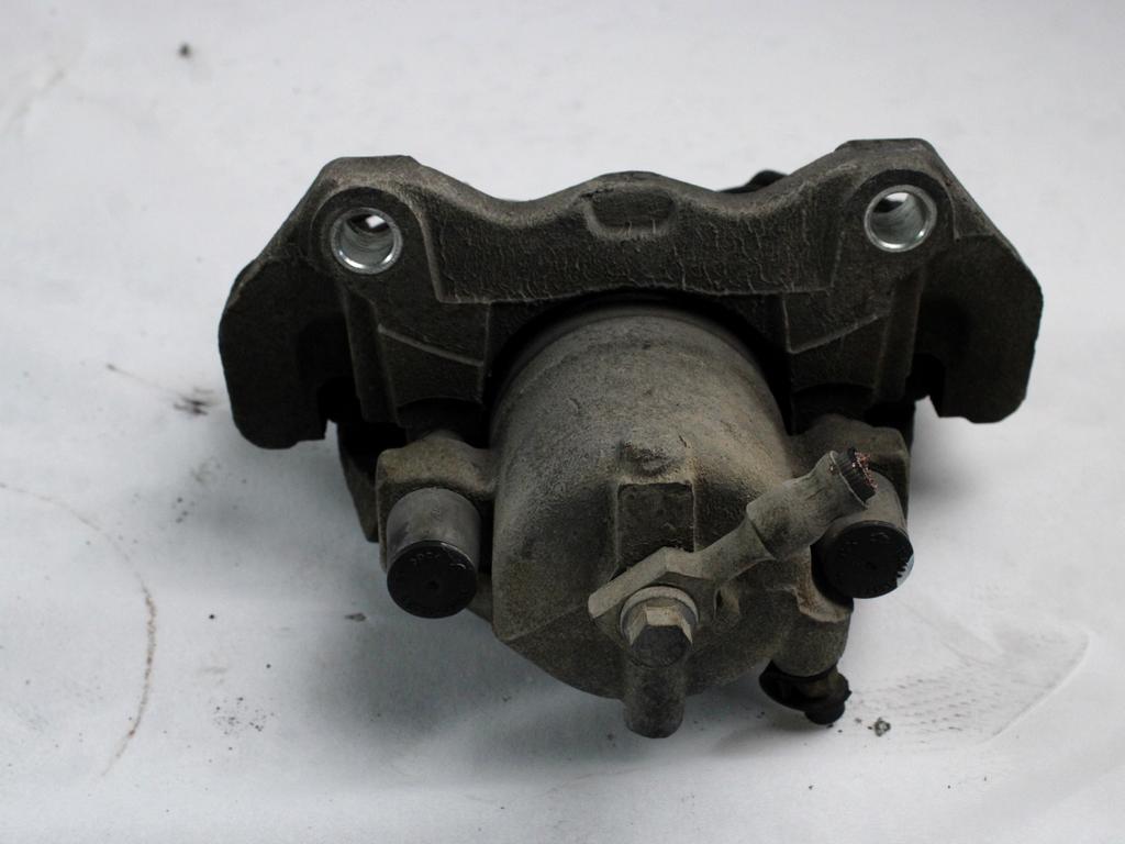 SPREDNJE LEVE ZAVORNE CELJUSTI  OEM N. 93176426 ORIGINAL REZERVNI DEL OPEL ASTRA H A04 L48,L08,L35,L67 5P/3P/SW (2004 - 2007) DIESEL LETNIK 2005