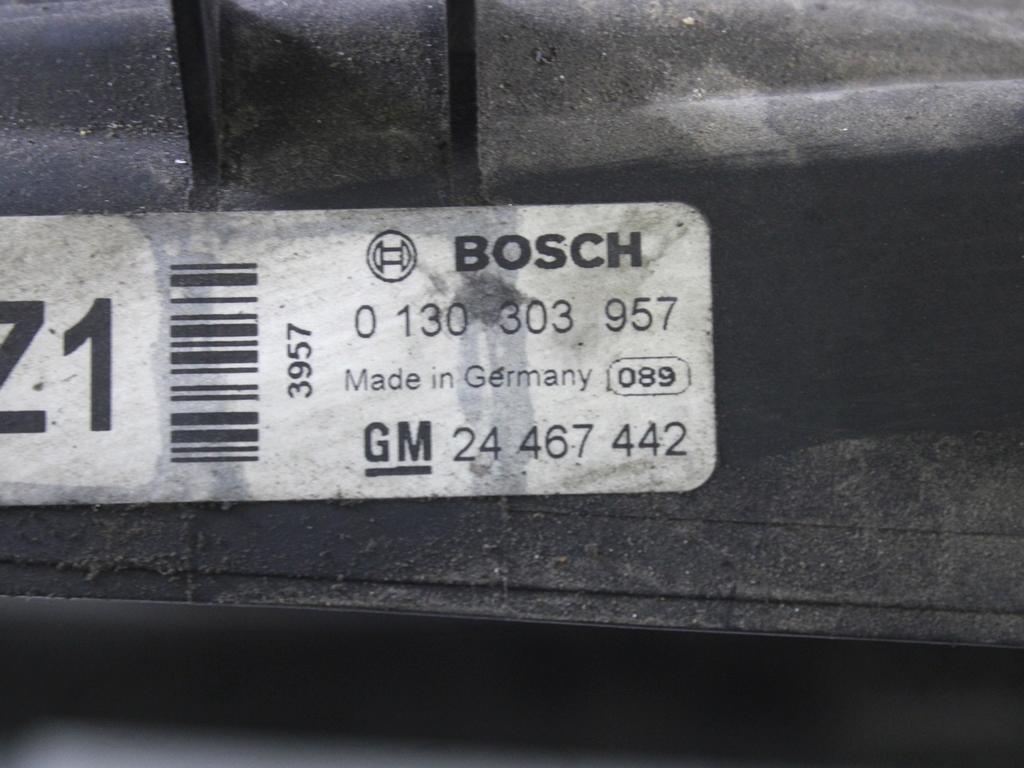 VENTILATOR HLADILNIKA OEM N. 24467442 ORIGINAL REZERVNI DEL OPEL ASTRA H A04 L48,L08,L35,L67 5P/3P/SW (2004 - 2007) DIESEL LETNIK 2005