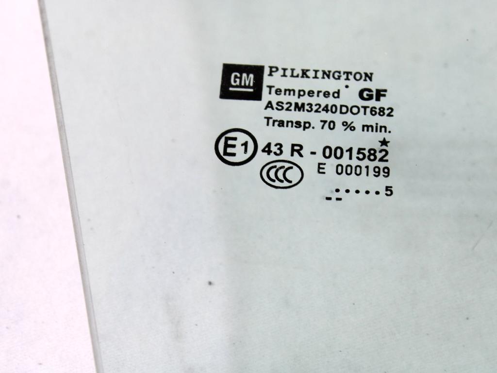 STEKLO SPREDNJIH DESNIH VRAT OEM N. 93183267 ORIGINAL REZERVNI DEL OPEL ASTRA H A04 L48,L08,L35,L67 5P/3P/SW (2004 - 2007) DIESEL LETNIK 2005