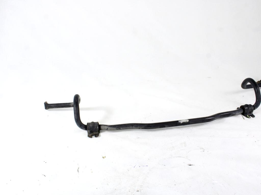 SPREDNJI STABILIZATOR OEM N. 13208044 ORIGINAL REZERVNI DEL OPEL ASTRA H A04 L48,L08,L35,L67 5P/3P/SW (2004 - 2007) DIESEL LETNIK 2005