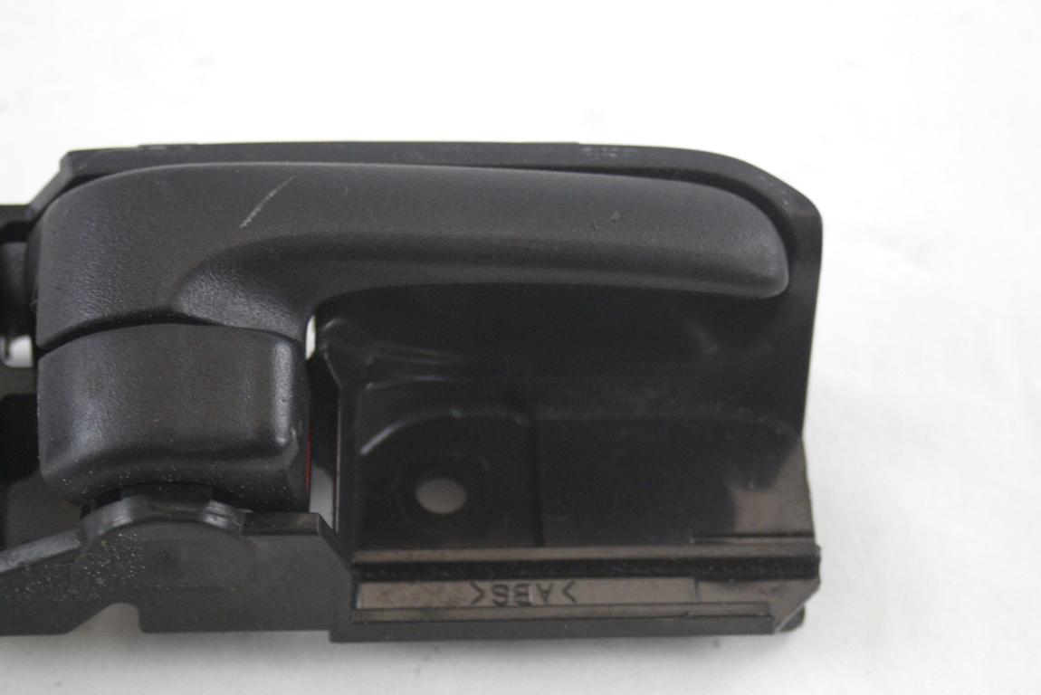 NOTRANJA KLJUKA  OEM N. 69205B1010B0 ORIGINAL REZERVNI DEL DAIHATSU TERIOS J200 MK2 (2006 - 2017) BENZINA LETNIK 2009