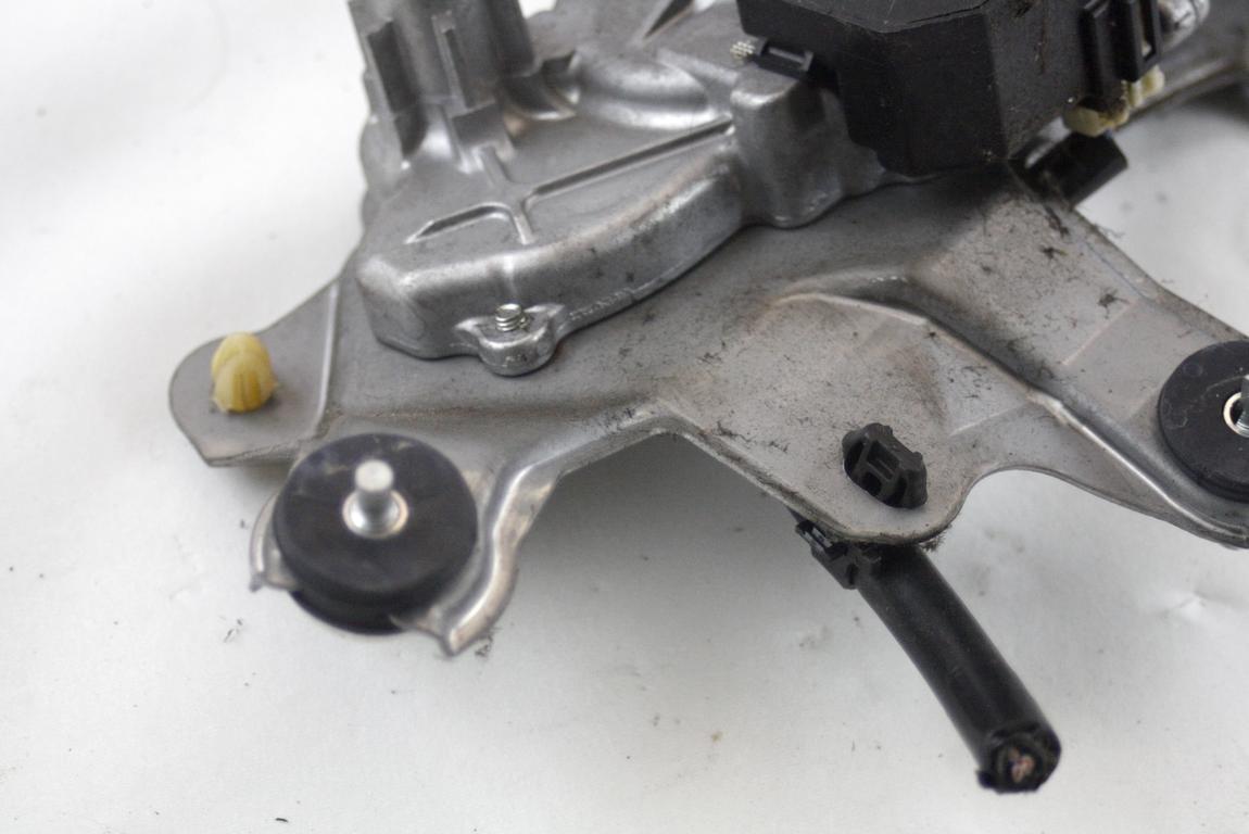 MOTORCEK ZADNJEGA BRISALCA OEM N. 85130-B4020 ORIGINAL REZERVNI DEL DAIHATSU TERIOS J200 MK2 (2006 - 2017) BENZINA LETNIK 2009