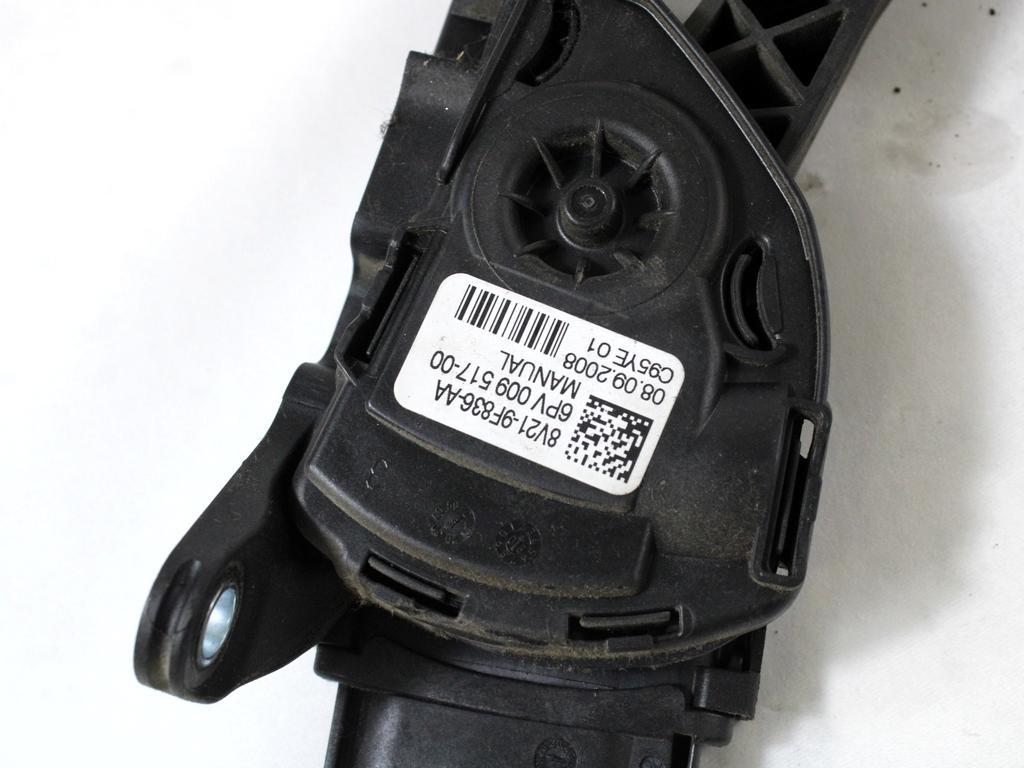 PEDALI OEM N. 8V21-9F836-AA ORIGINAL REZERVNI DEL FORD FIESTA CB1 CNN MK6 (09/2008 - 11/2012) DIESEL LETNIK 2008