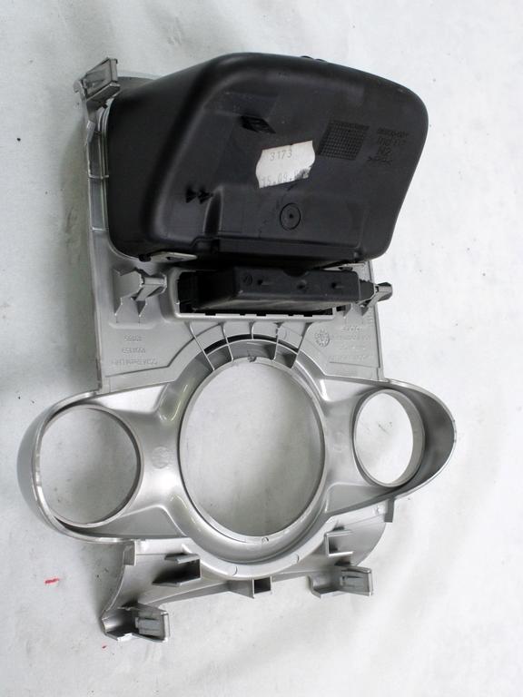 ARMATURNA PLO?CA OEM N. 8A61-18D422-AFW ORIGINAL REZERVNI DEL FORD FIESTA CB1 CNN MK6 (09/2008 - 11/2012) DIESEL LETNIK 2008