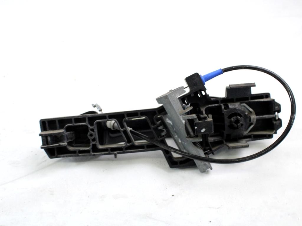 ZUNANJA KLJUKA SPREDNJA DESNA VRATA OEM N. 1596773 ORIGINAL REZERVNI DEL FORD FIESTA CB1 CNN MK6 (09/2008 - 11/2012) DIESEL LETNIK 2008