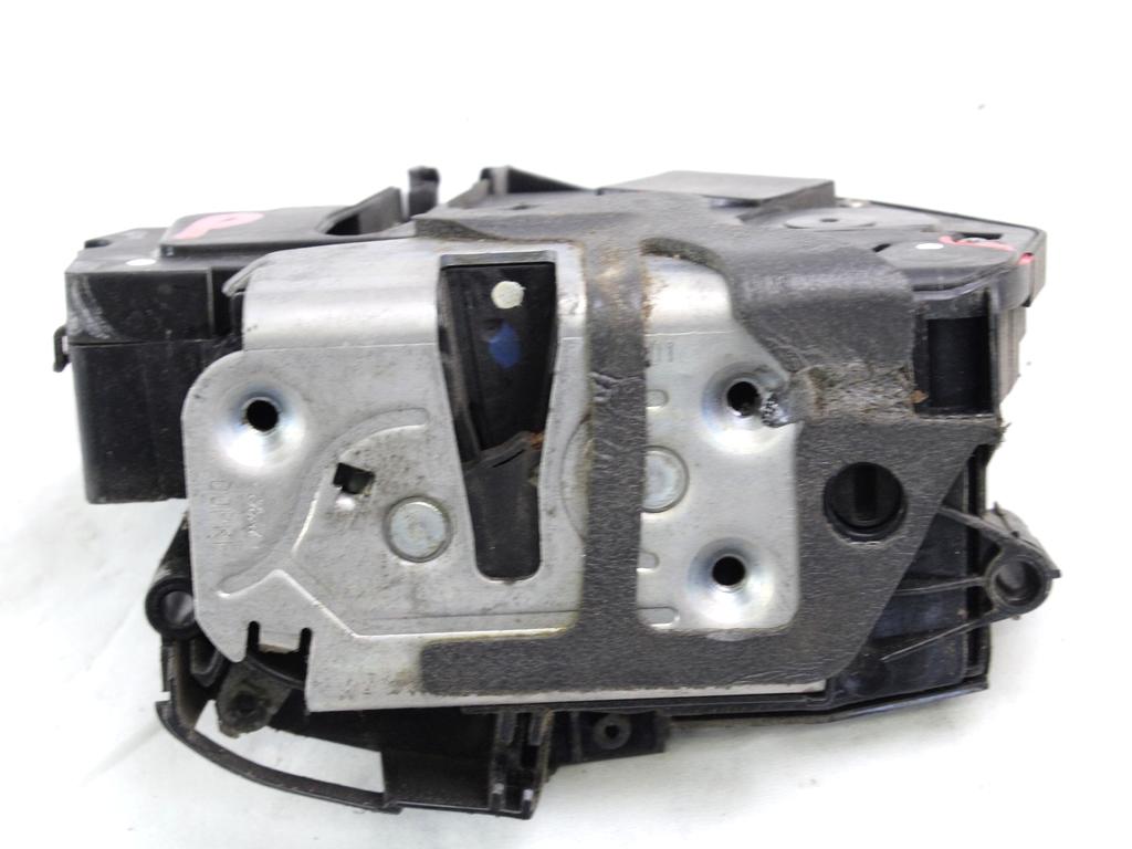 CENTRALNI ZAKLEP SPREDNJIH VRAT  OEM N. 8A6A-A21812-BC ORIGINAL REZERVNI DEL FORD FIESTA CB1 CNN MK6 (09/2008 - 11/2012) DIESEL LETNIK 2008