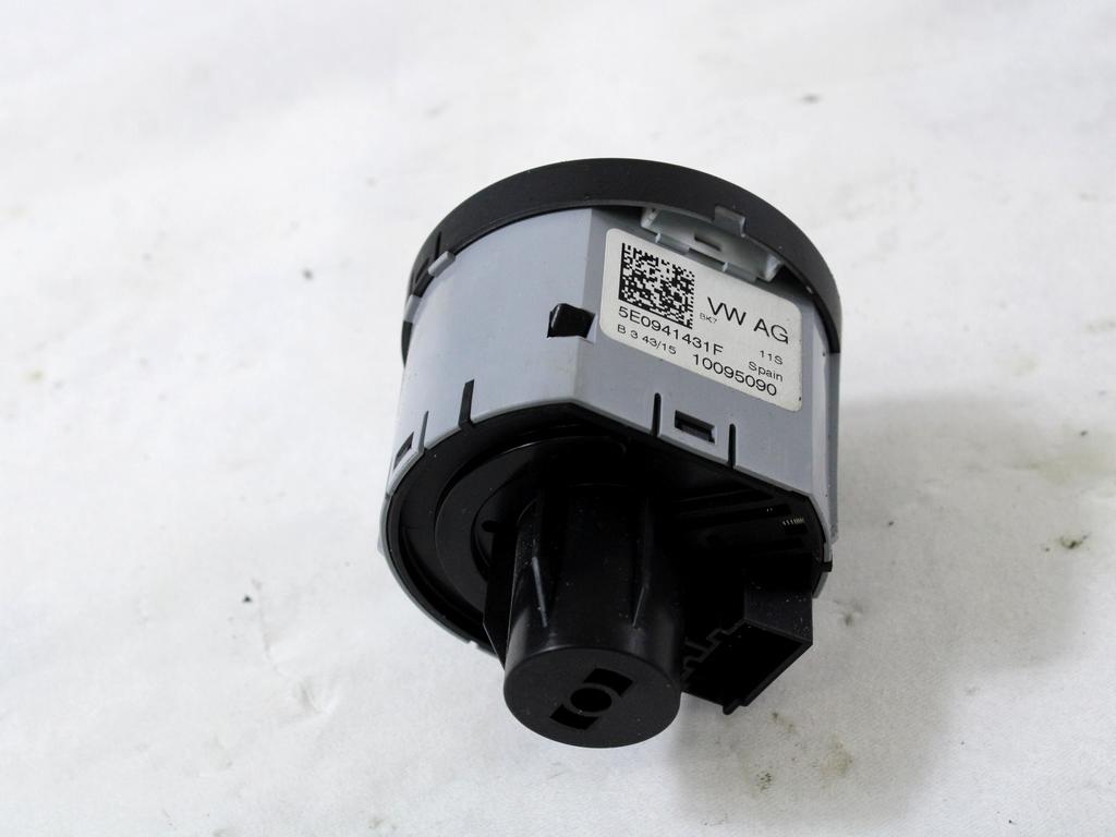 GLAVNO STIKALO LUCI OEM N. 5E0941431F ORIGINAL REZERVNI DEL SKODA OCTAVIA MK3 5E3 NL3 NR3 (2012 - 2017)BENZINA/METANO LETNIK 2015