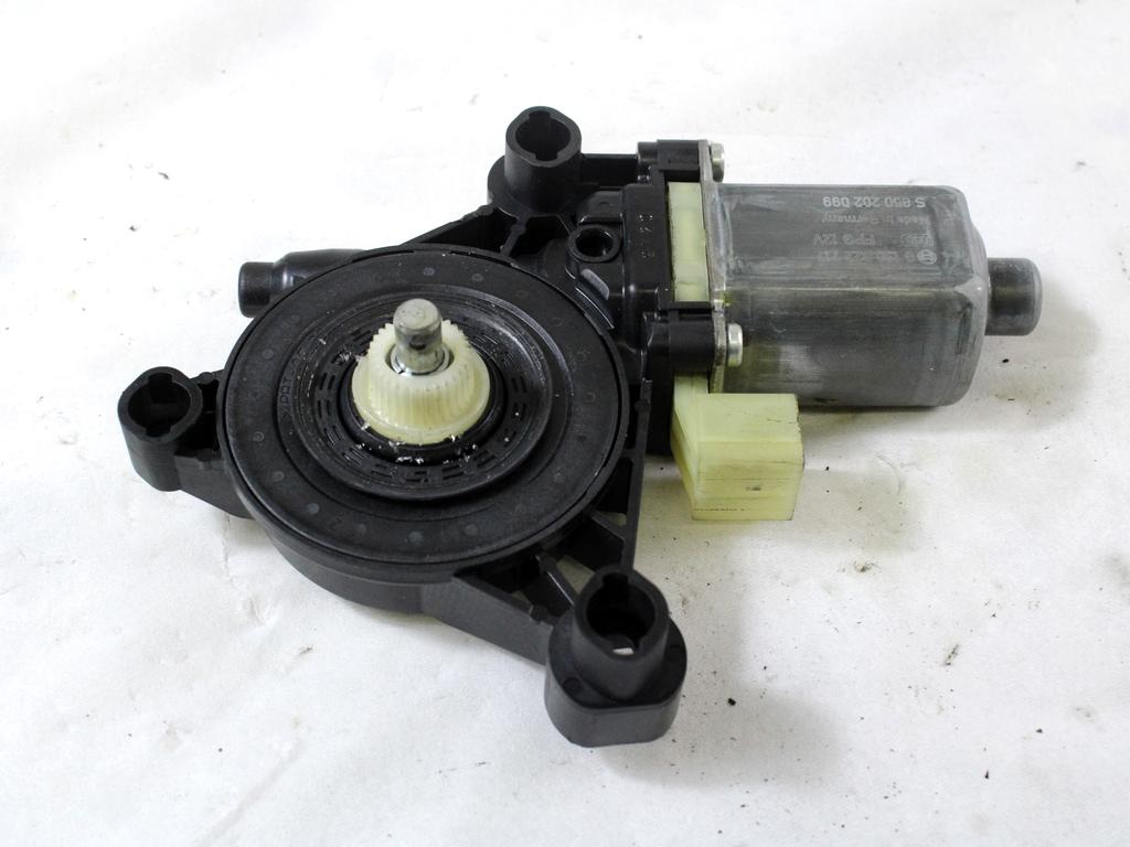 DVIZNI MEHANIZEM SPREDNIH STEKEL  OEM N. 106544 MOTORINO ALZACRISTALLO PORTA ANTERIORE ORIGINAL REZERVNI DEL SKODA OCTAVIA MK3 5E3 NL3 NR3 (2012 - 2017)BENZINA/METANO LETNIK 2015