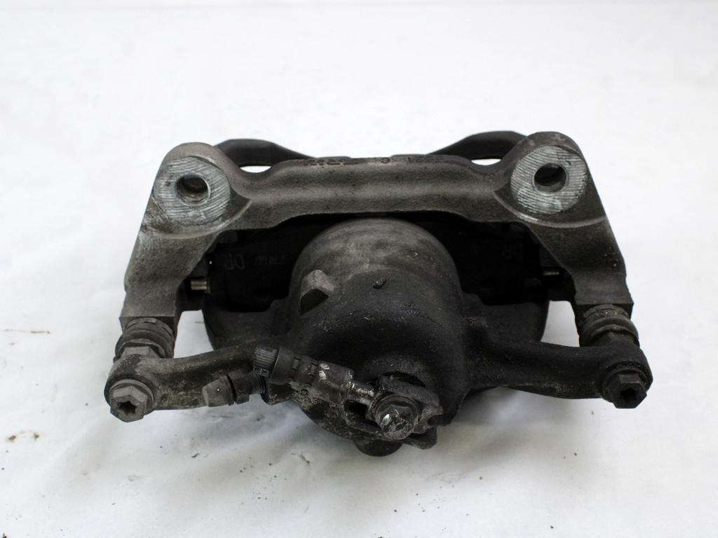 SPREDNJE DESNE ZAVORNE CELJUSTI  OEM N. 8V0615124 ORIGINAL REZERVNI DEL SKODA OCTAVIA MK3 5E3 NL3 NR3 (2012 - 2017)BENZINA/METANO LETNIK 2015