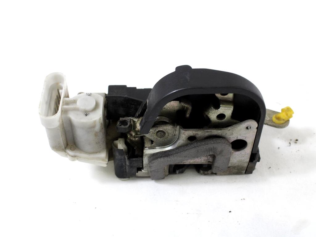 CENTRALNO ZAKLEPANJE ZADNJIH DESNIH VRAT OEM N. 46556820 ORIGINAL REZERVNI DEL ALFA ROMEO 147 937 (2001 - 2005)DIESEL LETNIK 2003