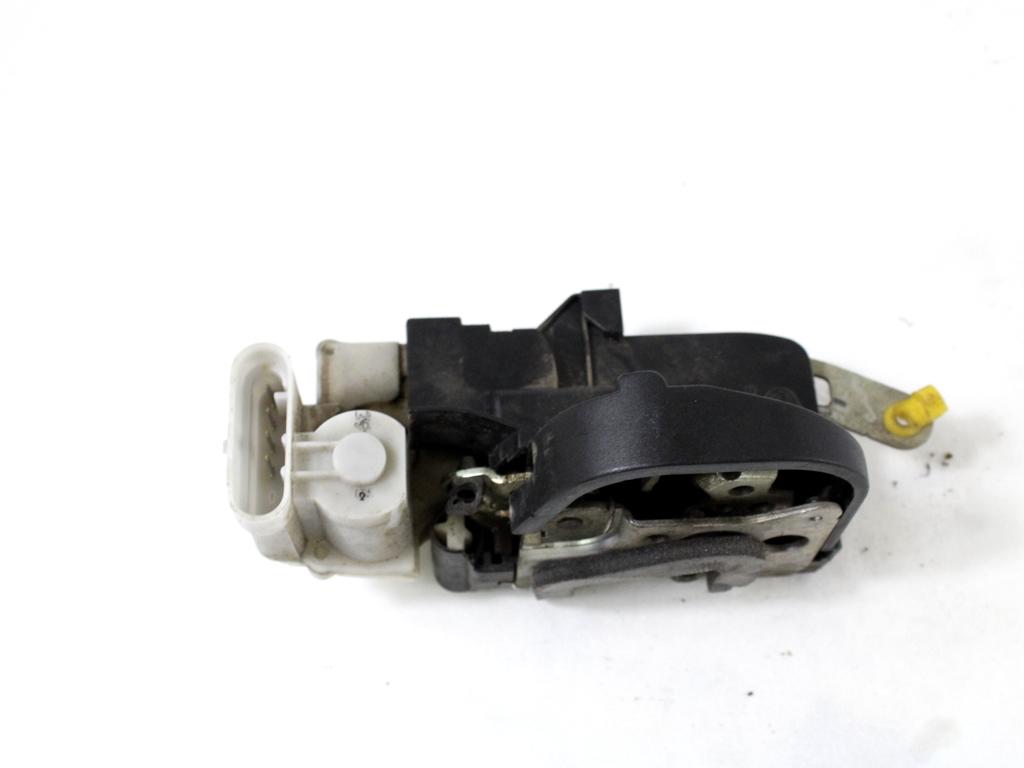 CENTRALNO ZAKLEPANJE ZADNJIH DESNIH VRAT OEM N. 46556820 ORIGINAL REZERVNI DEL ALFA ROMEO 147 937 (2001 - 2005)DIESEL LETNIK 2003