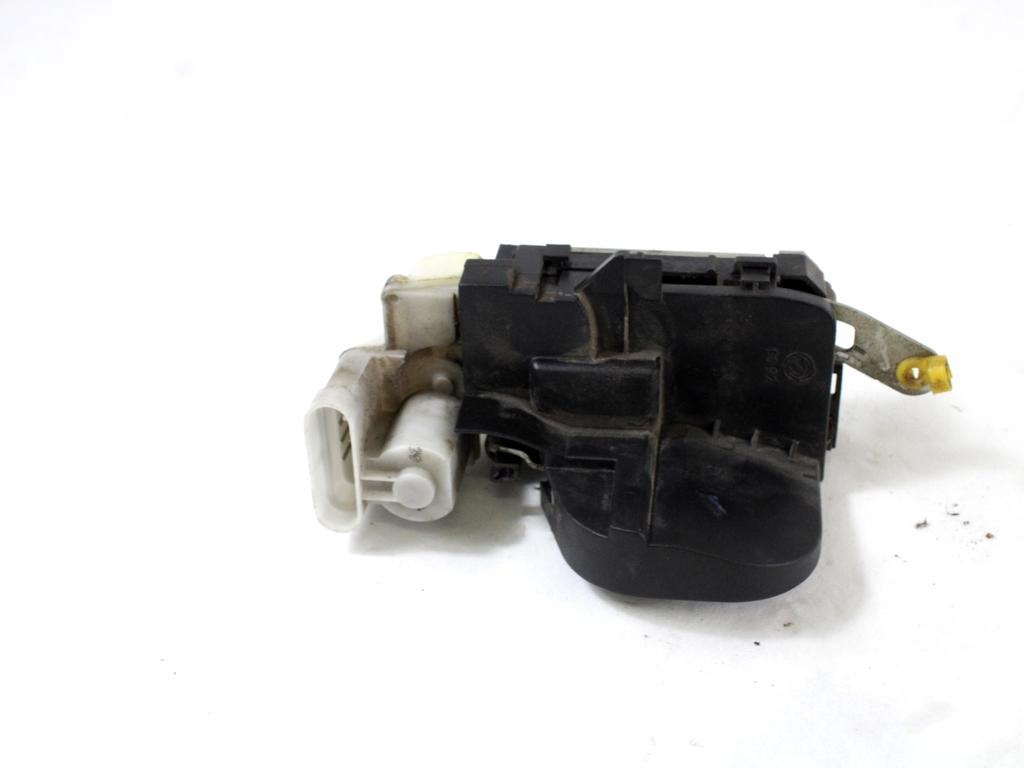 CENTRALNO ZAKLEPANJE ZADNJIH DESNIH VRAT OEM N. 46556820 ORIGINAL REZERVNI DEL ALFA ROMEO 147 937 (2001 - 2005)DIESEL LETNIK 2003