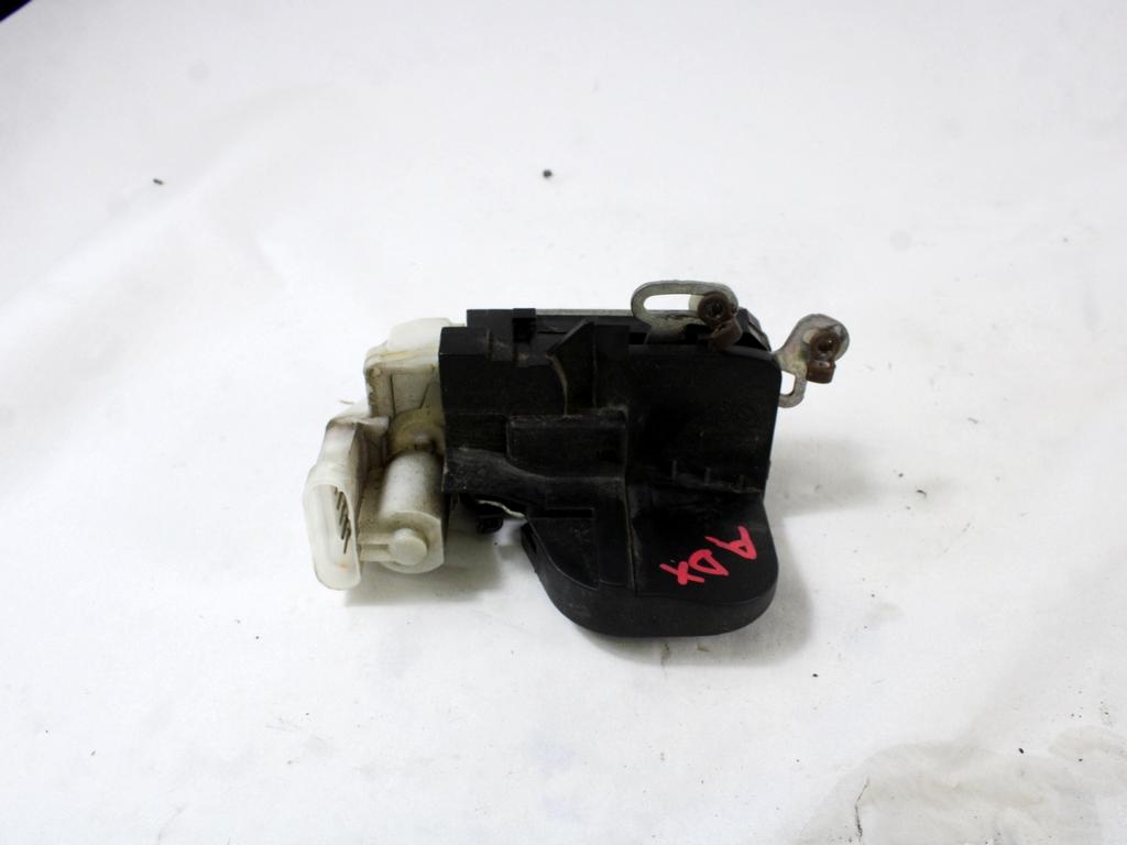 CENTRALNI ZAKLEP SPREDNJIH VRAT  OEM N. 46800415 ORIGINAL REZERVNI DEL ALFA ROMEO 147 937 (2001 - 2005)DIESEL LETNIK 2003