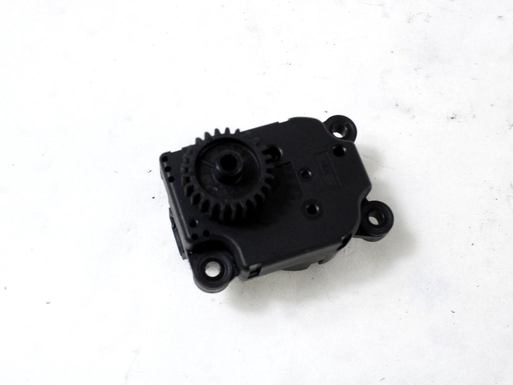 MOTORCEK OGREVANJA OEM N. 52495066 ORIGINAL REZERVNI DEL ALFA ROMEO 147 937 (2001 - 2005)DIESEL LETNIK 2003