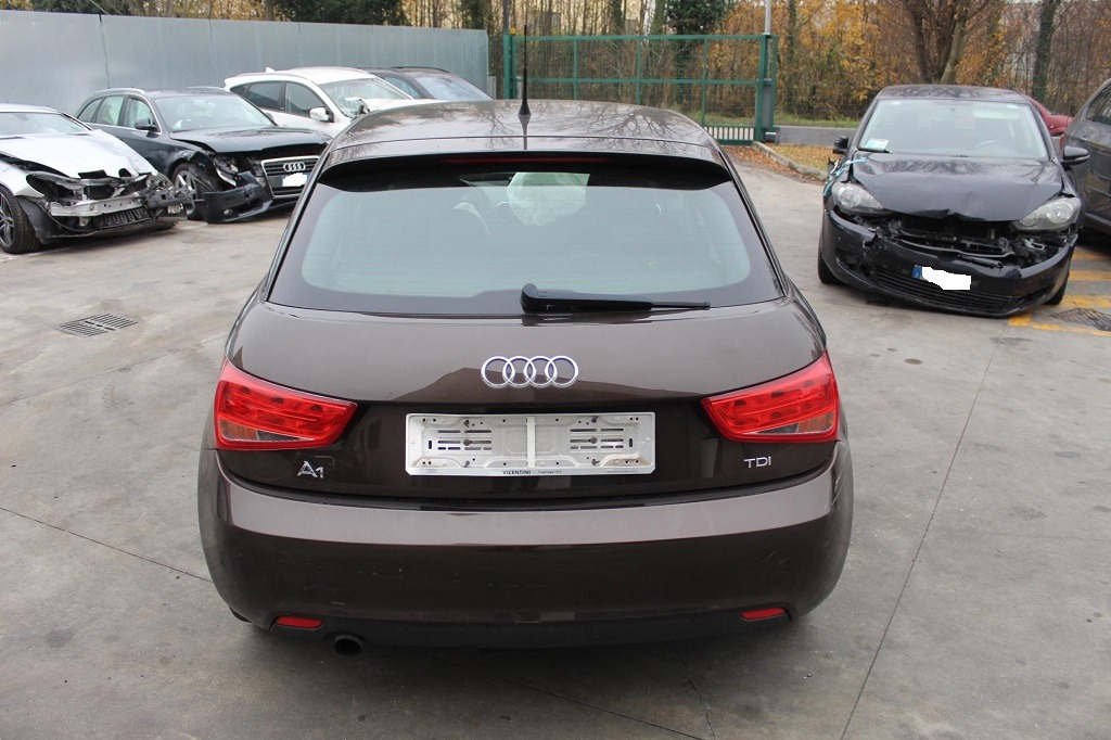 AUDI A1 1.6 D 66KW 5M 5P (2013) RICAMBI IN MAGAZZINO