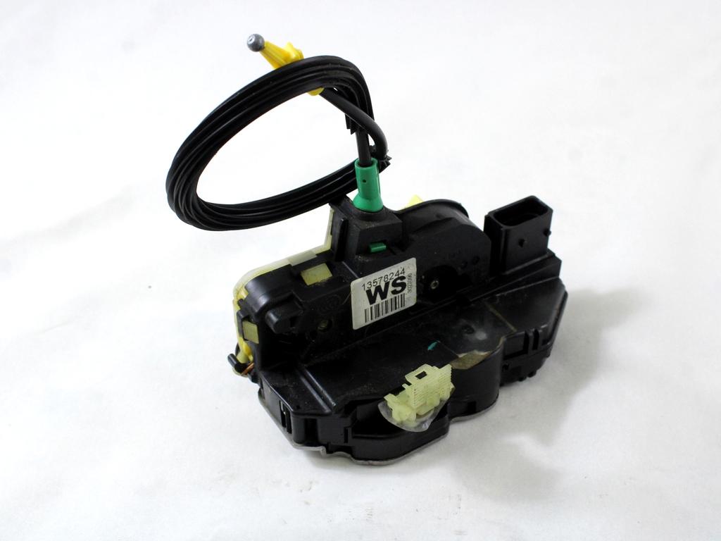 CENTRALNA KLJUCAVNICA ZADJIH LEVIH VRAT OEM N. 13578244 ORIGINAL REZERVNI DEL CHEVROLET CRUZE J300 J305 (2009 - 2019) BENZINA/GPL LETNIK 2011