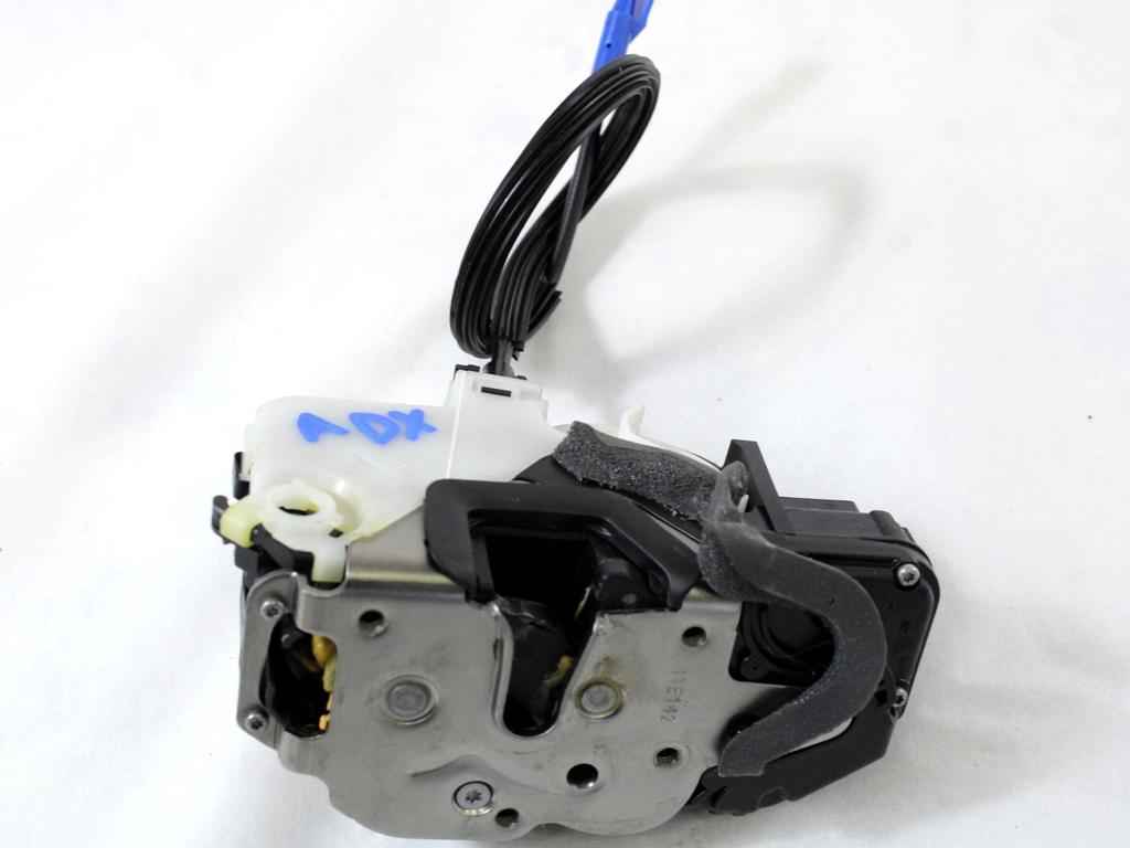 CENTRALNI ZAKLEP SPREDNJIH VRAT  OEM N. 13578277 ORIGINAL REZERVNI DEL CHEVROLET CRUZE J300 J305 (2009 - 2019) BENZINA/GPL LETNIK 2011