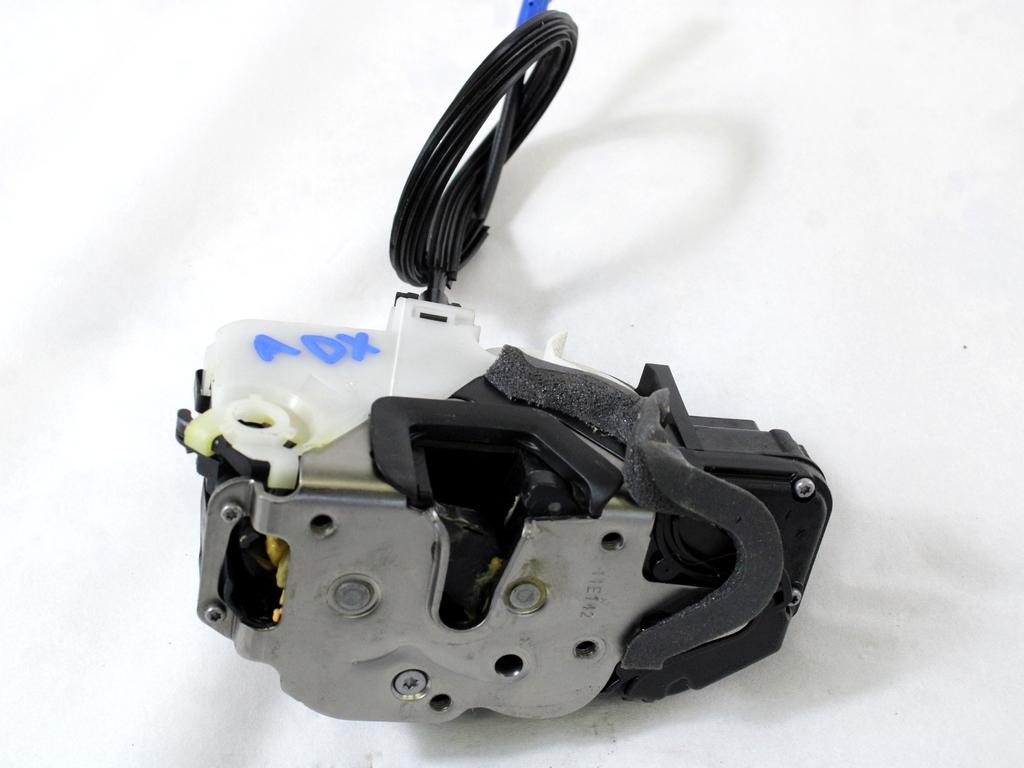 CENTRALNI ZAKLEP SPREDNJIH VRAT  OEM N. 13578277 ORIGINAL REZERVNI DEL CHEVROLET CRUZE J300 J305 (2009 - 2019) BENZINA/GPL LETNIK 2011