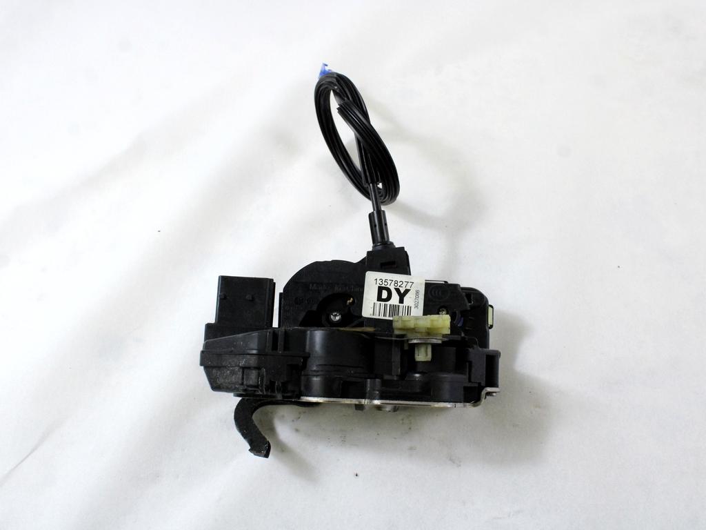 CENTRALNI ZAKLEP SPREDNJIH VRAT  OEM N. 13578277 ORIGINAL REZERVNI DEL CHEVROLET CRUZE J300 J305 (2009 - 2019) BENZINA/GPL LETNIK 2011