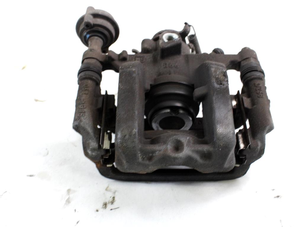 ZADNJE DESNE ZAVORNE CELJUSTI  OEM N. 13300861 ORIGINAL REZERVNI DEL CHEVROLET CRUZE J300 J305 (2009 - 2019) BENZINA/GPL LETNIK 2011