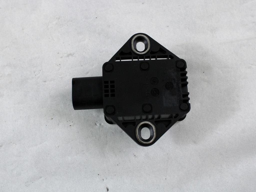 ESP OEM N. 8K0907637C ORIGINAL REZERVNI DEL AUDI A4 B8 8K2 BER/SW/CABRIO (2007 - 11/2015) DIESEL LETNIK 2009