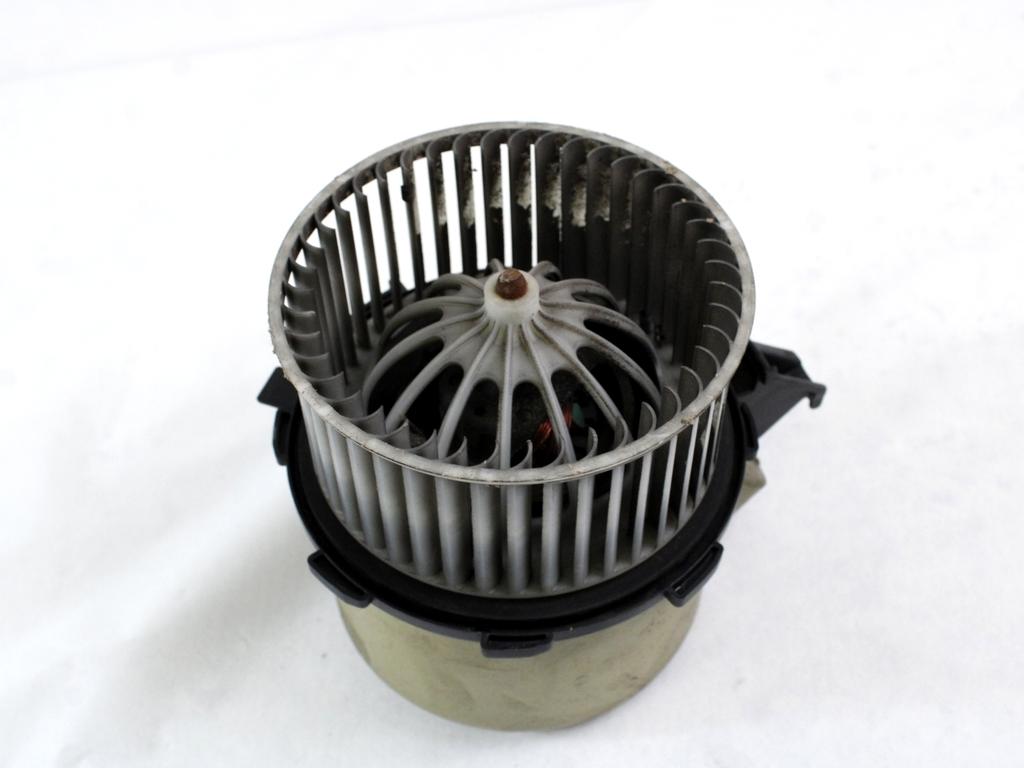 VENTILATOR  KABINE  OEM N. 8K1820021 ORIGINAL REZERVNI DEL AUDI A4 B8 8K2 BER/SW/CABRIO (2007 - 11/2015) DIESEL LETNIK 2009